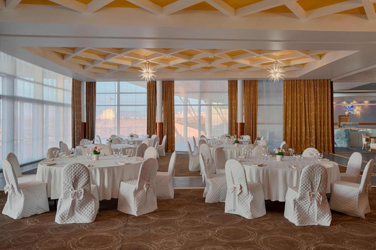 Four Points By Sheraton Оран Экстерьер фото