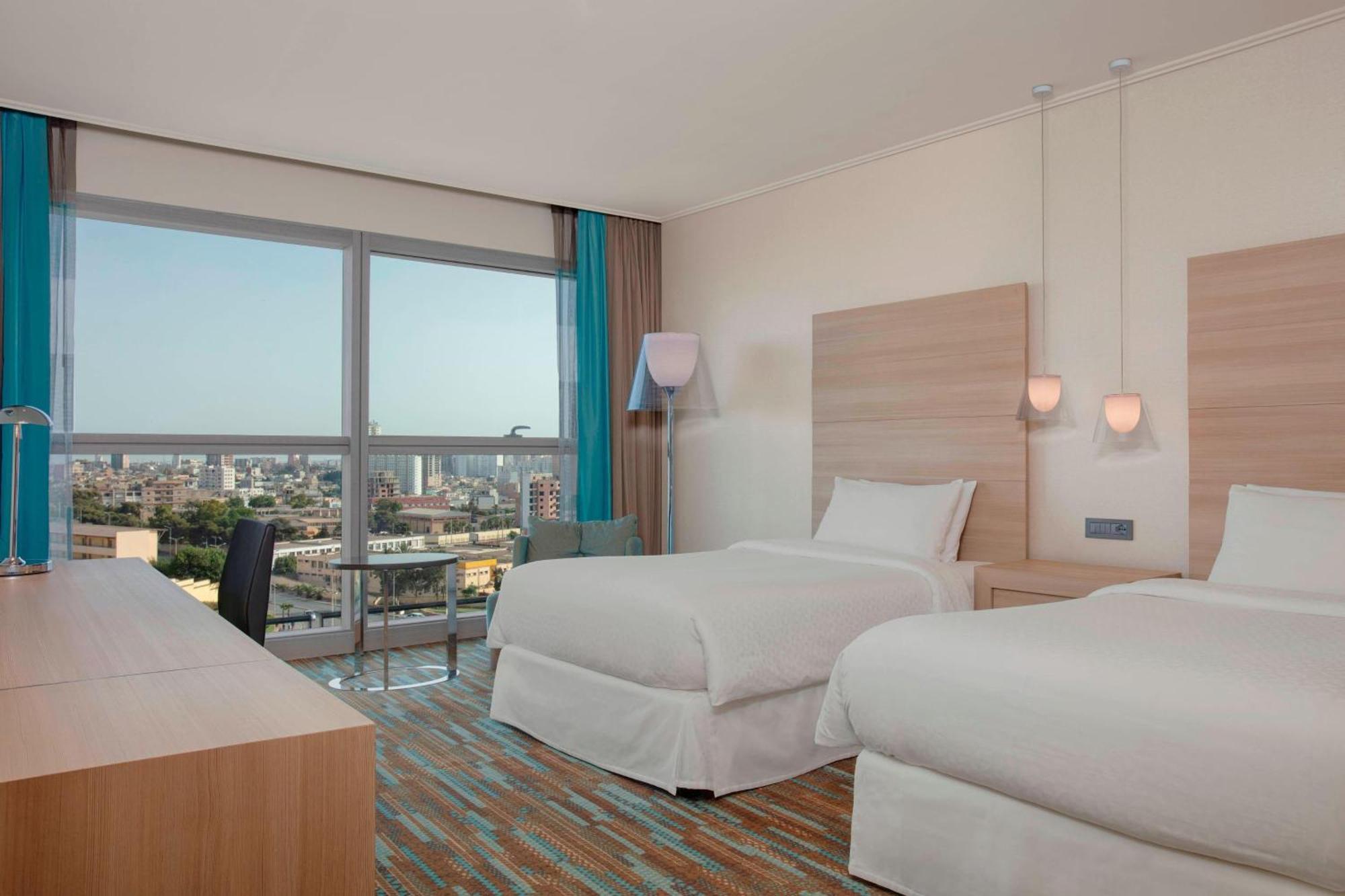 Four Points By Sheraton Оран Экстерьер фото